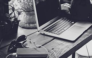 科曼：梅西和德容需要休息 有关部门该反思赛程